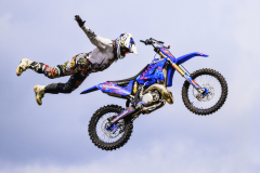 Judge Michael DiStefano, MNEC's Color Choice   "Look Mom! No Hands!"   by Rhonda Cullens, HonNEC